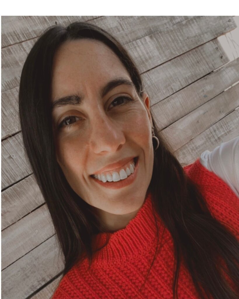 Photo of Pamela Moreira